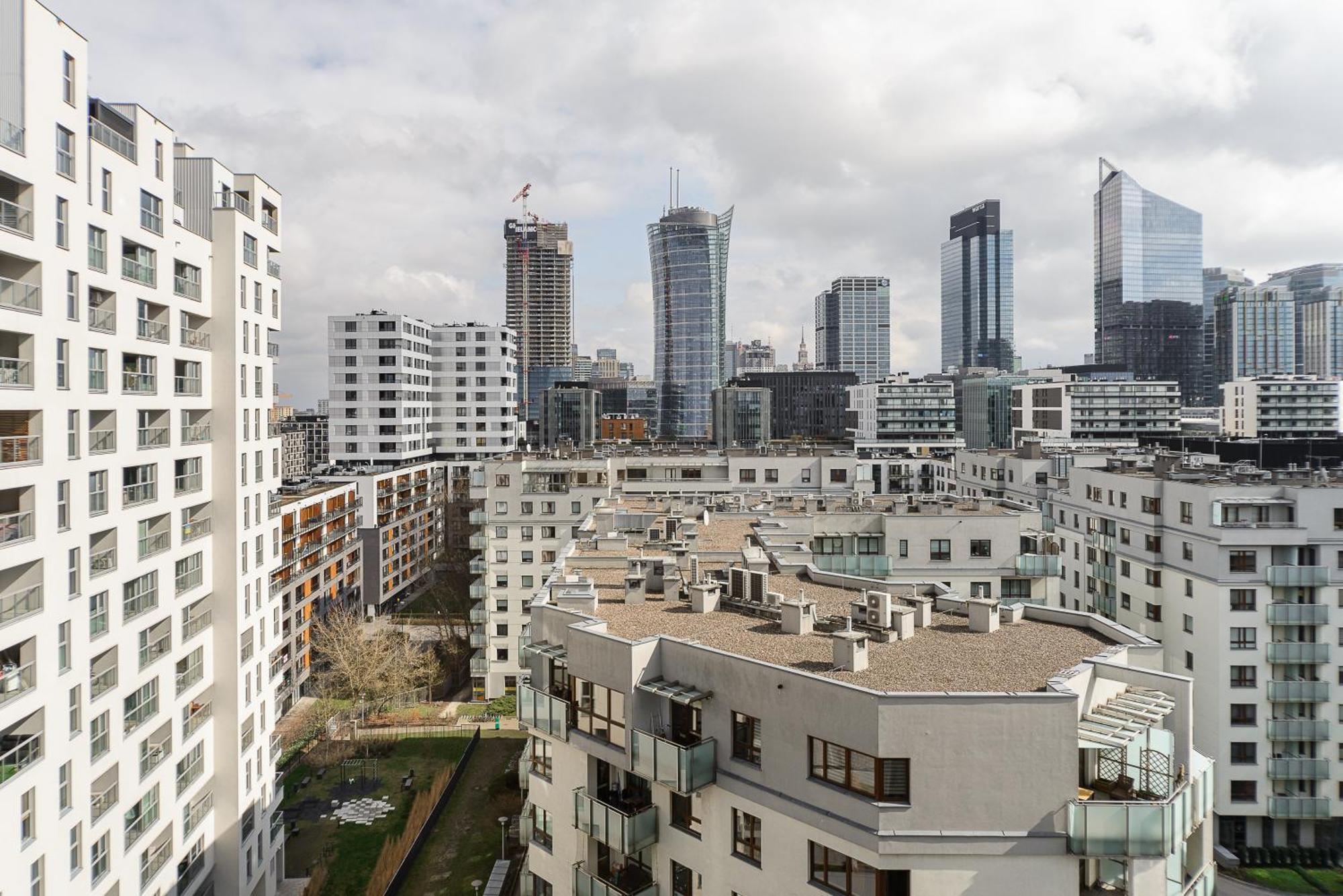 Cozy Family Apartments With Balcony Near Zlote Tarasy Варшава Экстерьер фото